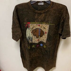 New Men’s Size Large T-shirt With Buffalo Design